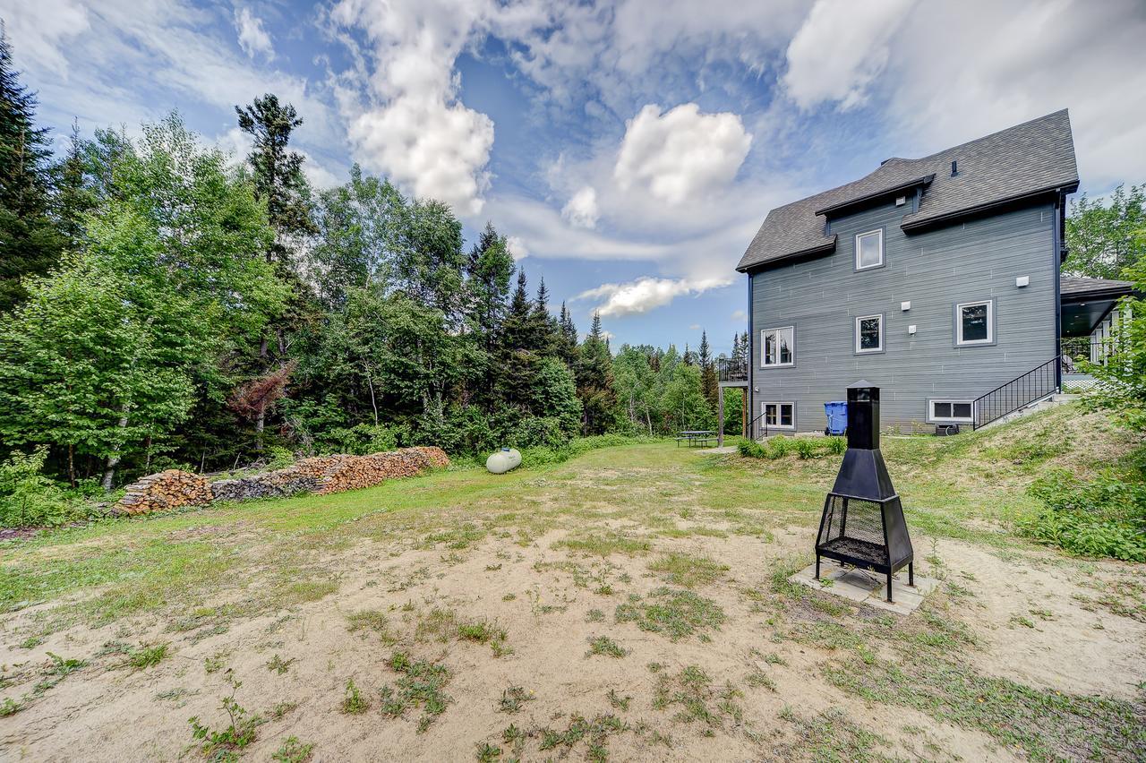 Villa Vue Sur La Montagne LʼAnse-Saint-Jean Exterior foto